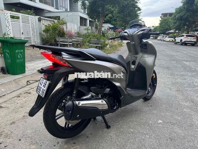 Honda SH300i 2019 Xám 10k Ý