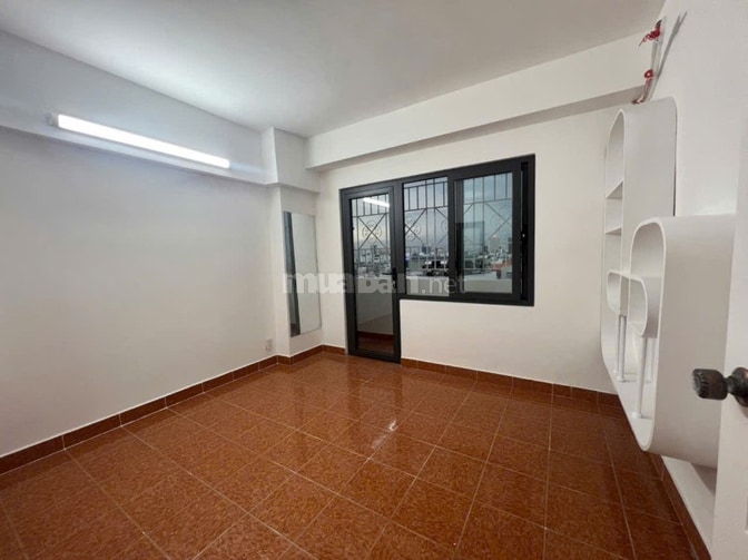 C/c Miếu Nổi- Vũ Huy Tấn căn 58m2- 2p ngủ, NTCB giá 10tr/tháng