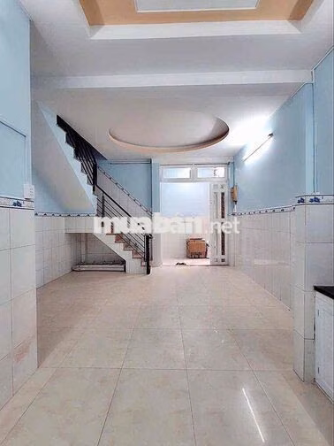 Nhà nguyên căn Đường Nguyễn Văn Cừ Quận 5 cho thuê