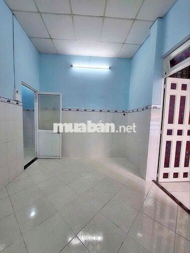 Nhà nguyên căn Đường Nguyễn Văn Cừ Quận 5 cho thuê
