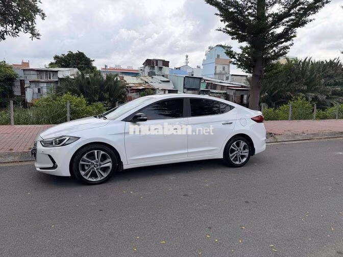 Hyundai Elantra 2019 Tự động fund máy 2.0