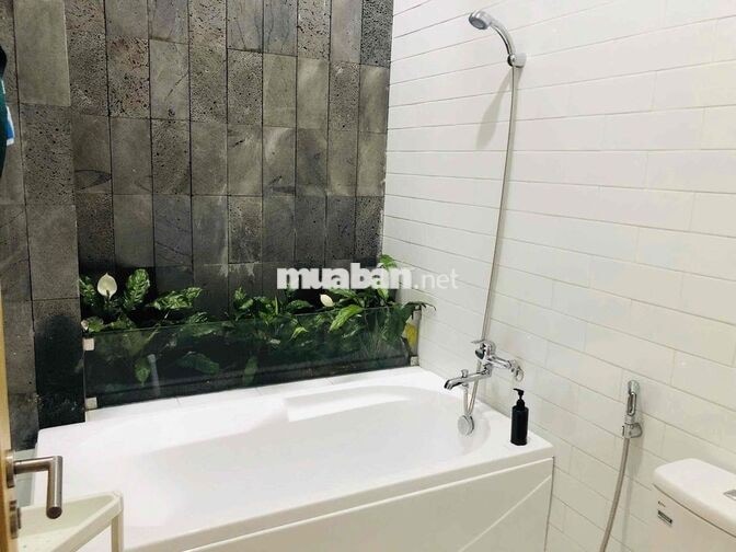 Cho thuê nhà vườn Hoà Xuân 15tr full nội thất mới
