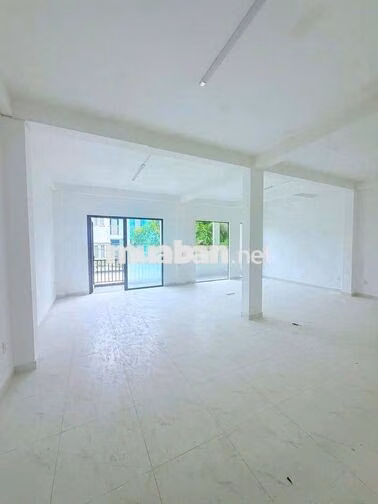 CHO THUÊ BIỆT THỰ KHU VIP - 6A Hoa Đào, P.2, PN - DTSD 500m2, Sàn Suốt
