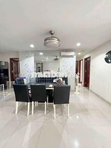 CHO THUÊ CĂN HỘ GIAI VIỆT 3PN 2WC 150M2 FULL NỘI THẤT GIÁ 16TR/THÁNG
