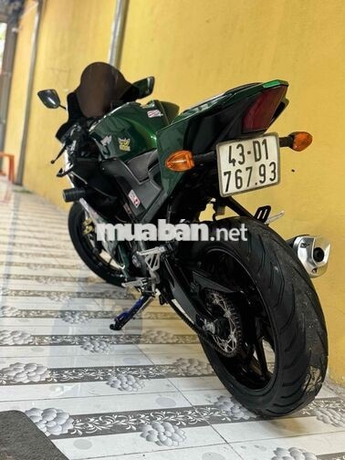 Yamaha R15 Xanh lá Xe côn tay