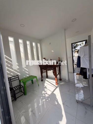 NHÀ CHO THUÊ Bình Lợi. Trệt 2 lầu. DT: 4,5x20m. Hẻm thông 
