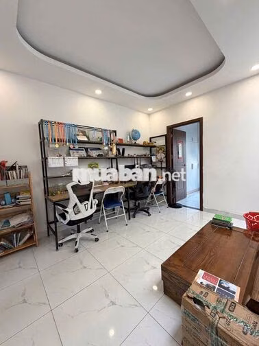 NHÀ CHO THUÊ Bình Lợi. Trệt 2 lầu. DT: 4,5x20m. Hẻm thông 