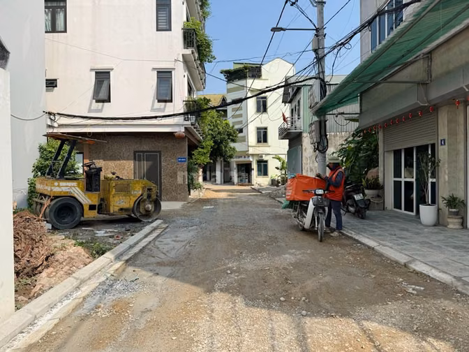 Bán 33,5m2 nhà 3 tầng Đông Dư Bát Tràng. Đường 16 chỗ vào nhà