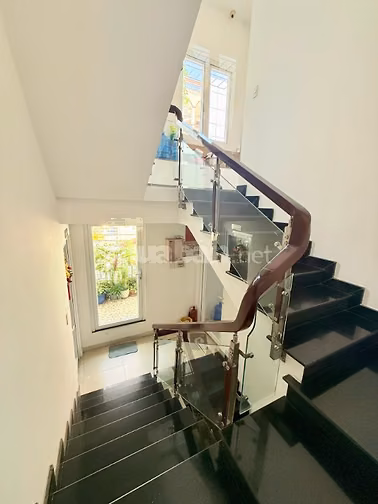 BÁN NHÀ GÓC 3 MẶT TIỀN LẠC LONG QUÂN 5TẦNG 6,5X15 NGAY ĐẦM SEN 23,5 TỶ