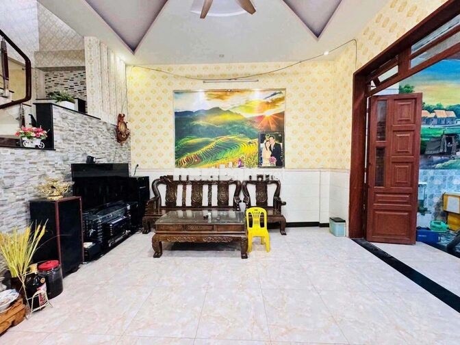 Cho thuê nhà gần chợ - Đoàn Thị Kia