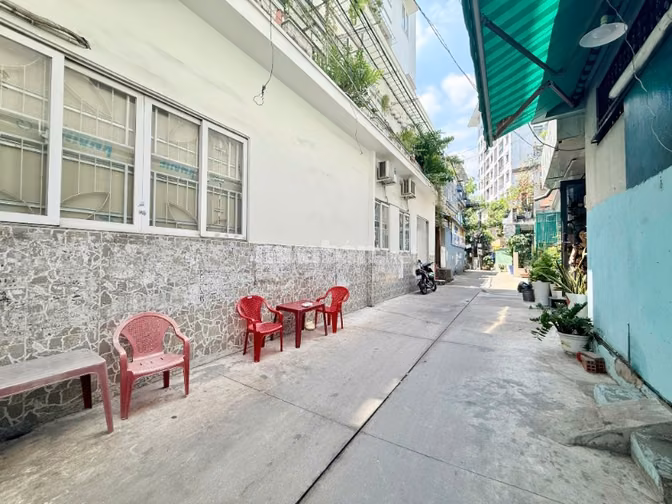 BÁN NHÀ GÓC 3 MẶT TIỀN LẠC LONG QUÂN 5TẦNG 6,5X15 NGAY ĐẦM SEN 23,5 TỶ