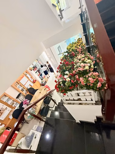 BÁN NHÀ GÓC 3 MẶT TIỀN LẠC LONG QUÂN 5TẦNG 6,5X15 NGAY ĐẦM SEN 23,5 TỶ