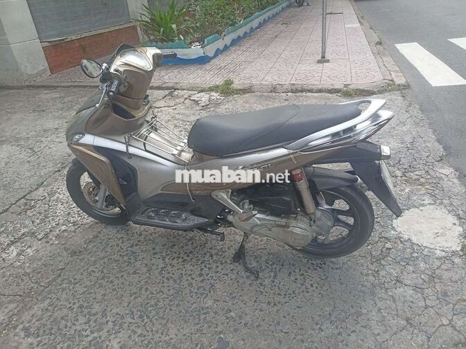 Honda Air Blade đầu bò còn tinh là còn xe