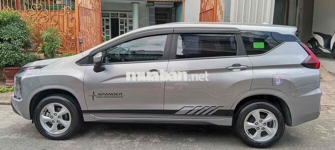 Mitsubishi Xpander 2023 Tự động 7 chỗ Bạc KG