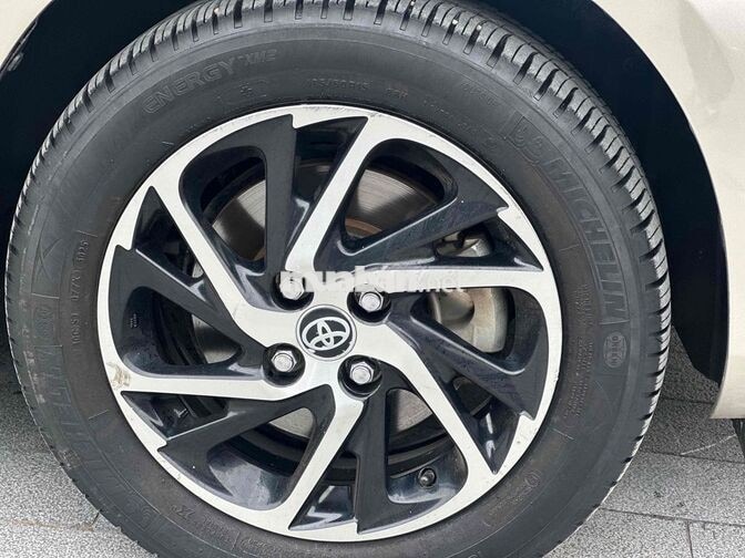 Toyota Vios 2022 CVT Vàng cát