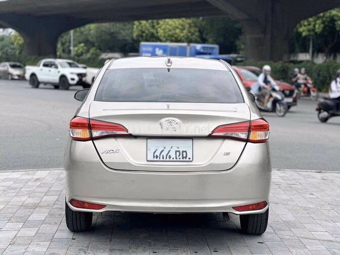 Toyota Vios 2022 CVT Vàng cát