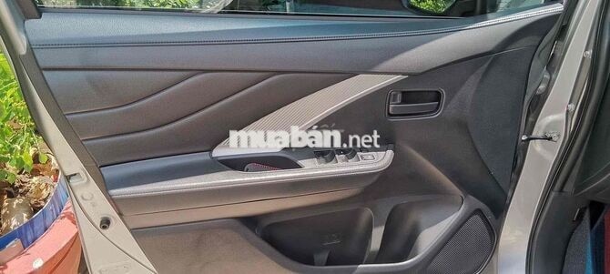 Mitsubishi Xpander 2023 Tự động 7 chỗ Bạc KG