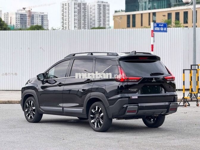 Xpander Cross 2022 - giá 67xtr