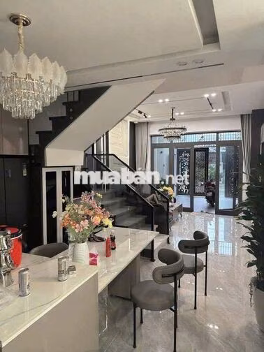 NHÀ FULL NỘI THẤT MẶT TIỀN ĐƯỜNG LÊ THIỆT