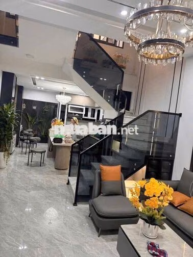 NHÀ FULL NỘI THẤT MẶT TIỀN ĐƯỜNG LÊ THIỆT