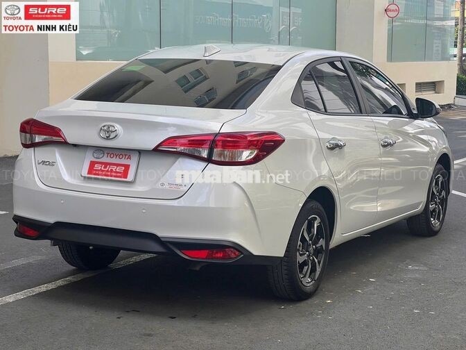 Toyota Vios 1.5E CVT 2024 Trắng 19.000 km