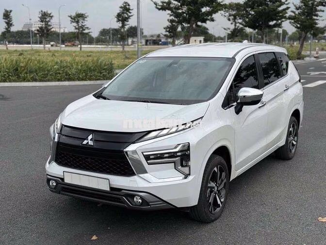 Mitsubishi Xpander Premium 2024 Trắng 8.800km