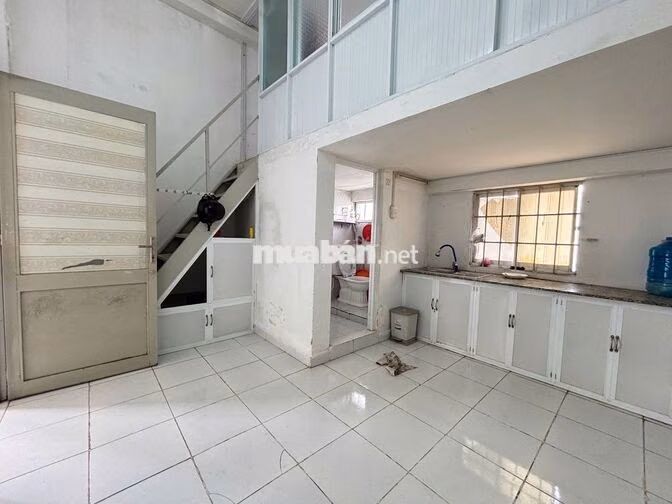 (9739) Becamex Định Hòa, lầu 4 sổ hồng: 370 triệu