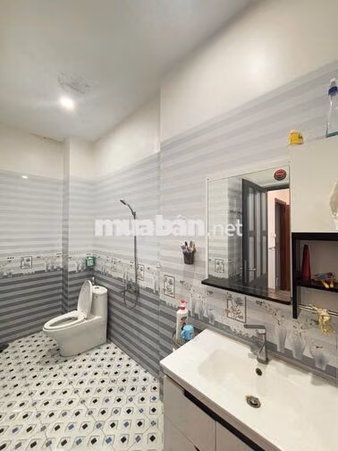 CHÍNH CHỦ BÁN NHÀ MT NGUYỄN CHÁNH, KDC 586 – 1T3L – 117,5M²