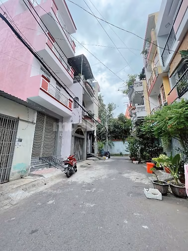 MẶT TIỀN ĐƯỜNG SỐ 12 KHU TÊN LỬA 4x13.5m CÁCH AEON MALL 300m