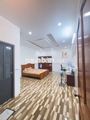 CHÍNH CHỦ BÁN NHÀ MT NGUYỄN CHÁNH, KDC 586 – 1T3L – 117,5M²