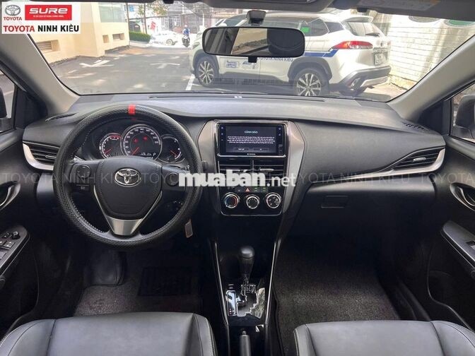 Toyota Vios 2024 1.5E CVT Trắng 19.000 km