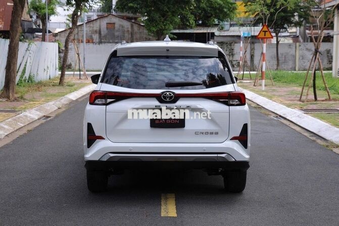 Toyota Veloz SX 2022 Trắng 7 chỗ 55.000 km