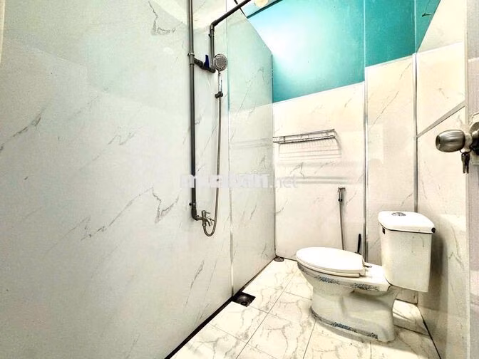 Cho Thuê Căn Hộ Gác Tách Bếp Ban Công Full Nội Thất Ngay Sư Vạn Hạnh