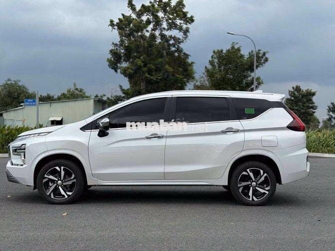 Mitsubishi Xpander Premium 2024 Trắng 8.800km