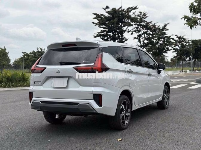 Mitsubishi Xpander Premium 2024 Trắng 8.800km