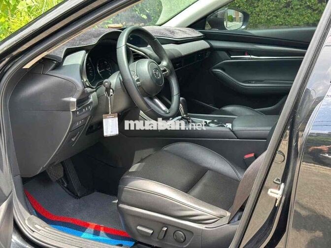 Mazda Mazda 3 Premium 2023 Đen 24.000 km
