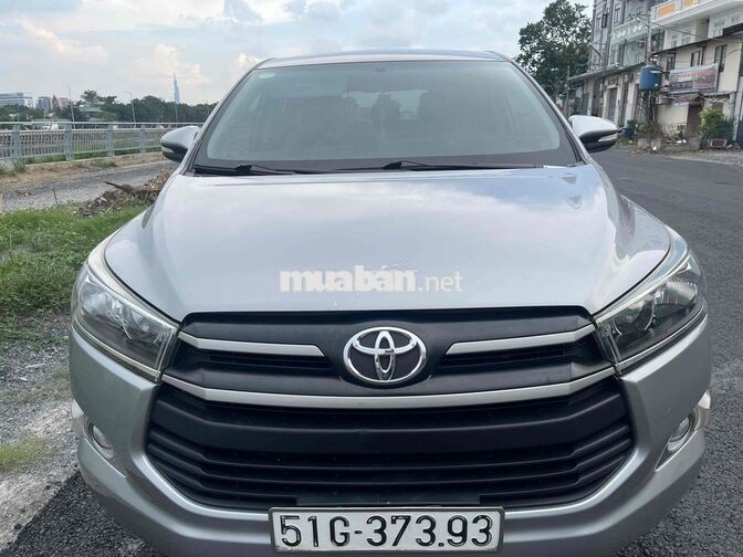 Toyota Innova Số sàn Bạc
