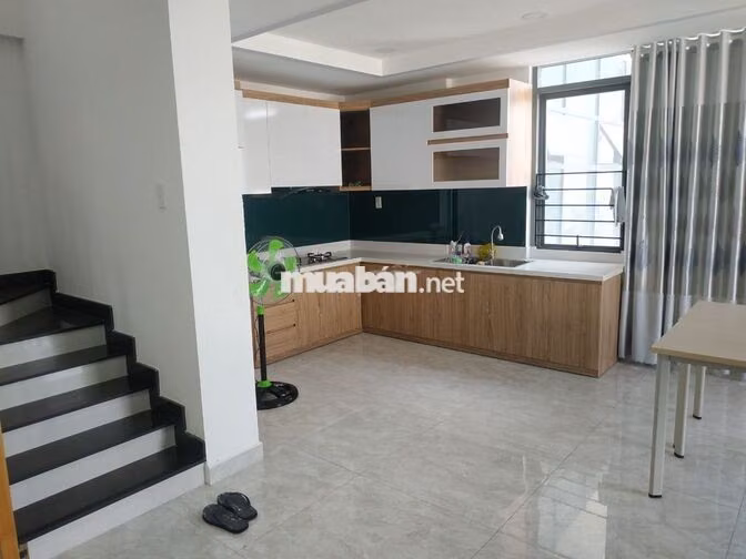 [CHÍNH CHỦ CHO THUÊ GẤP] CHCC CỘNG HÒA PLAZA–DT KHỦNG 180M2 (3PN 3WC) 