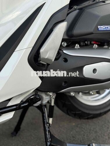 SH 125 ABS 2026 Trắng Đen 2000km