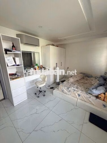 Cho thuê nhà mặt tiền 446 Lê Hồng Phong - 4 Tầng Ngang 5mét kinh doanh