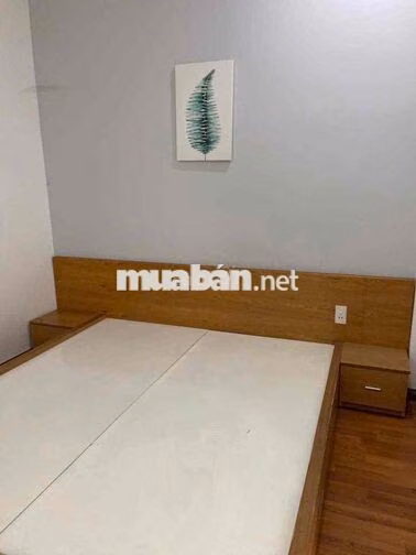 Cho thuê nhà 2 tầng đẹp, đường 49, 45 m2, an ninh, gần chợ Hiệp Bình,