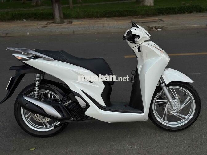 SH 125 ABS 2026 Trắng Đen 2000km