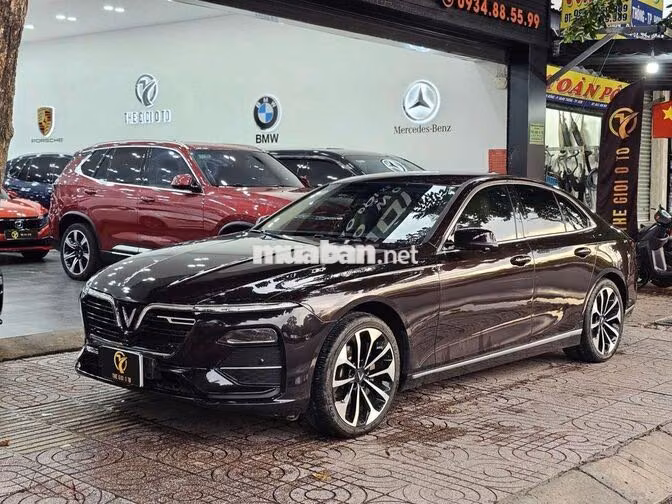 VinFast Lux A 2.0 Premium 2021 Nâu 40000 km
