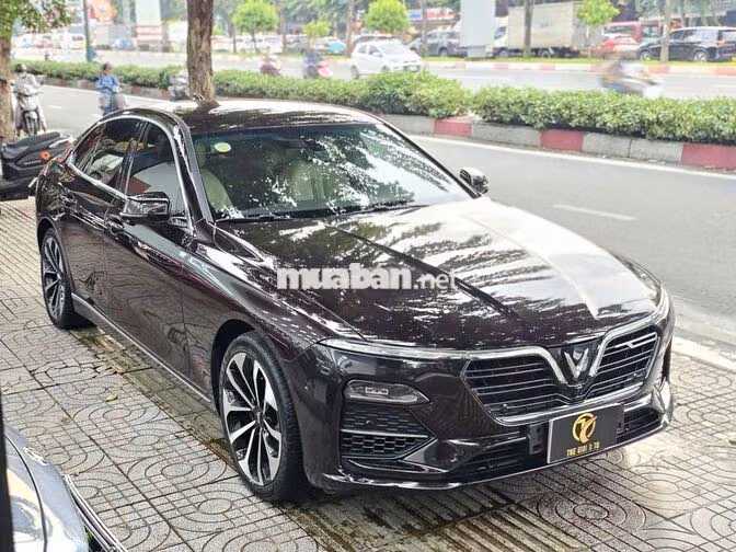 VinFast Lux A 2.0 Premium 2021 Nâu 40000 km