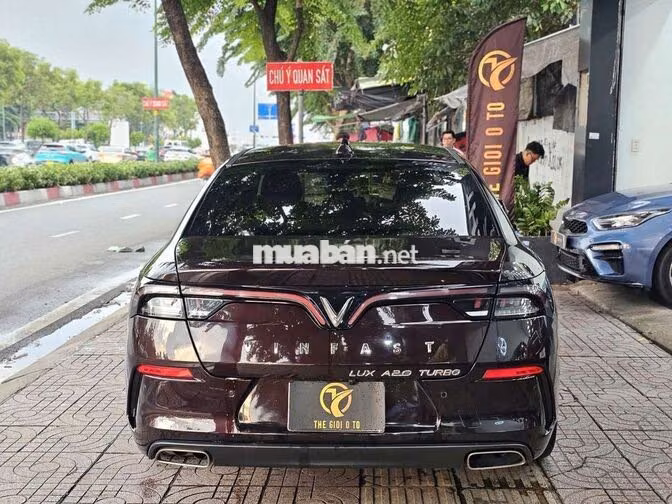 VinFast Lux A 2.0 Premium 2021 Nâu 40000 km