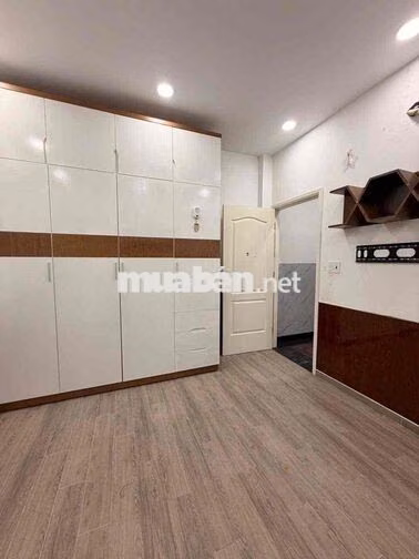 Cho Thuê Nhà DT 220m2 1Trệt 3Lầu 5Pn 5Wc Hẻm Nhựa Xe Tải Ôtô Đậu Đổ