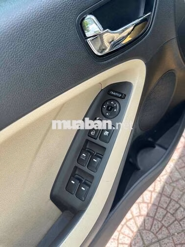 Kia Cerato 2018 Số sàn 90000 km Trắng