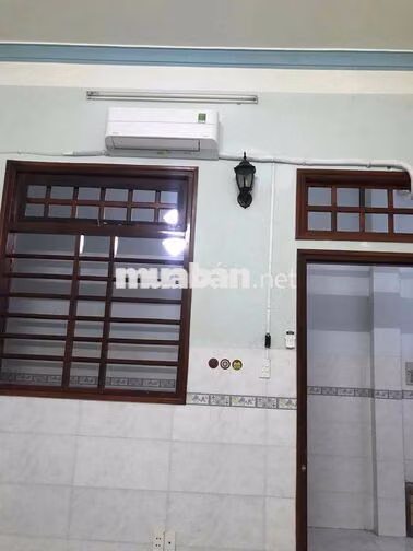 phòng Cho thuê tầng trệt có máy lạnh đông Hưng thuận 17