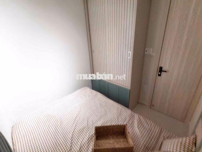 Căn hộ 2pn bancol full nội thất, thang máy, bảo vệ, gần quận 1