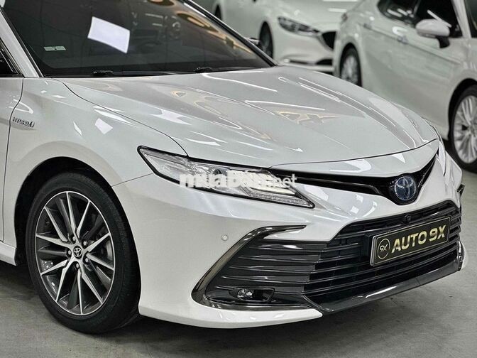 🚘 Toyota Camry 2.5 Hybrid 2022 Trắng Ngọc Trai